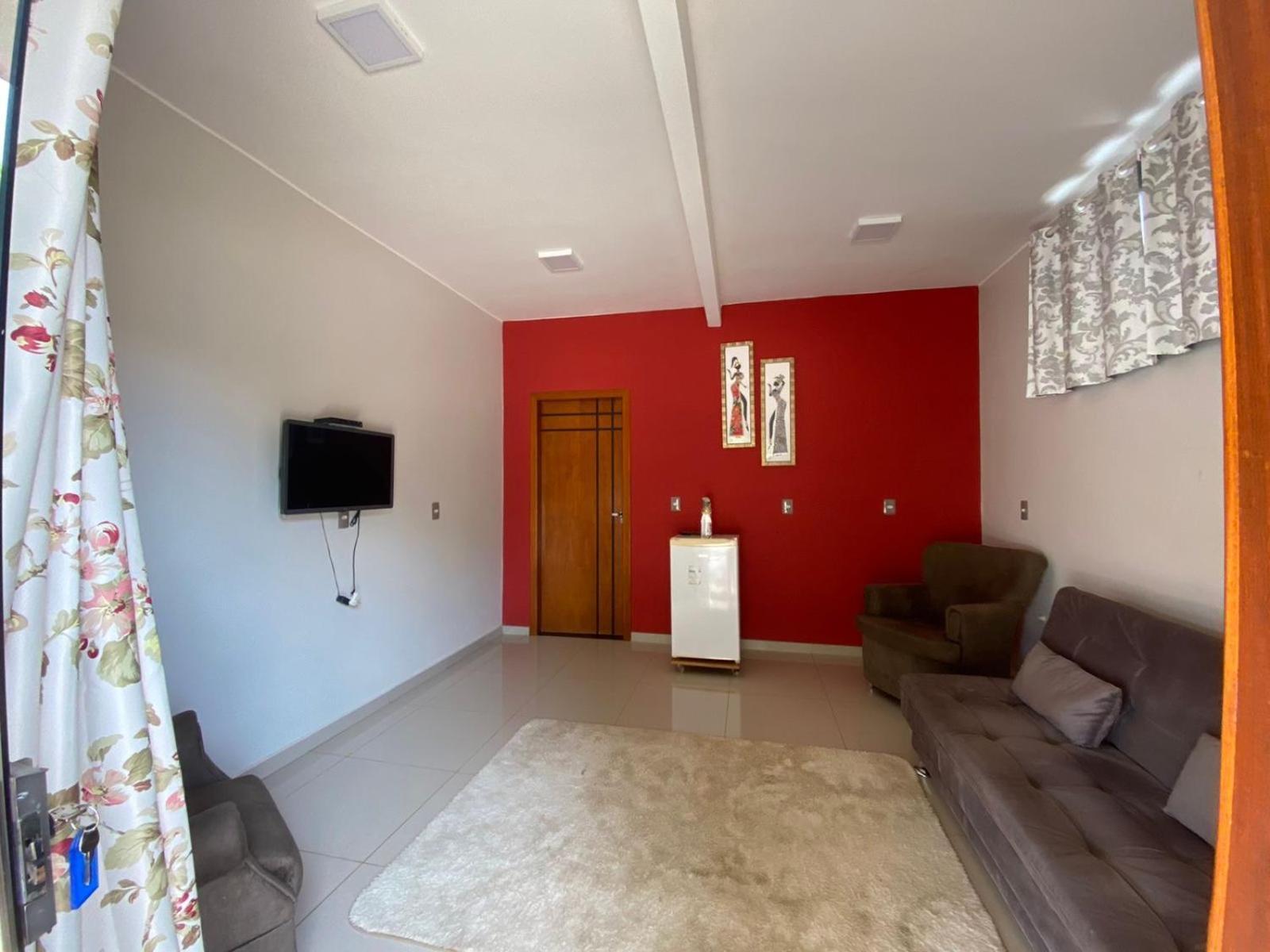 Suites Flor De Lis Pirenopolis Bagian luar foto