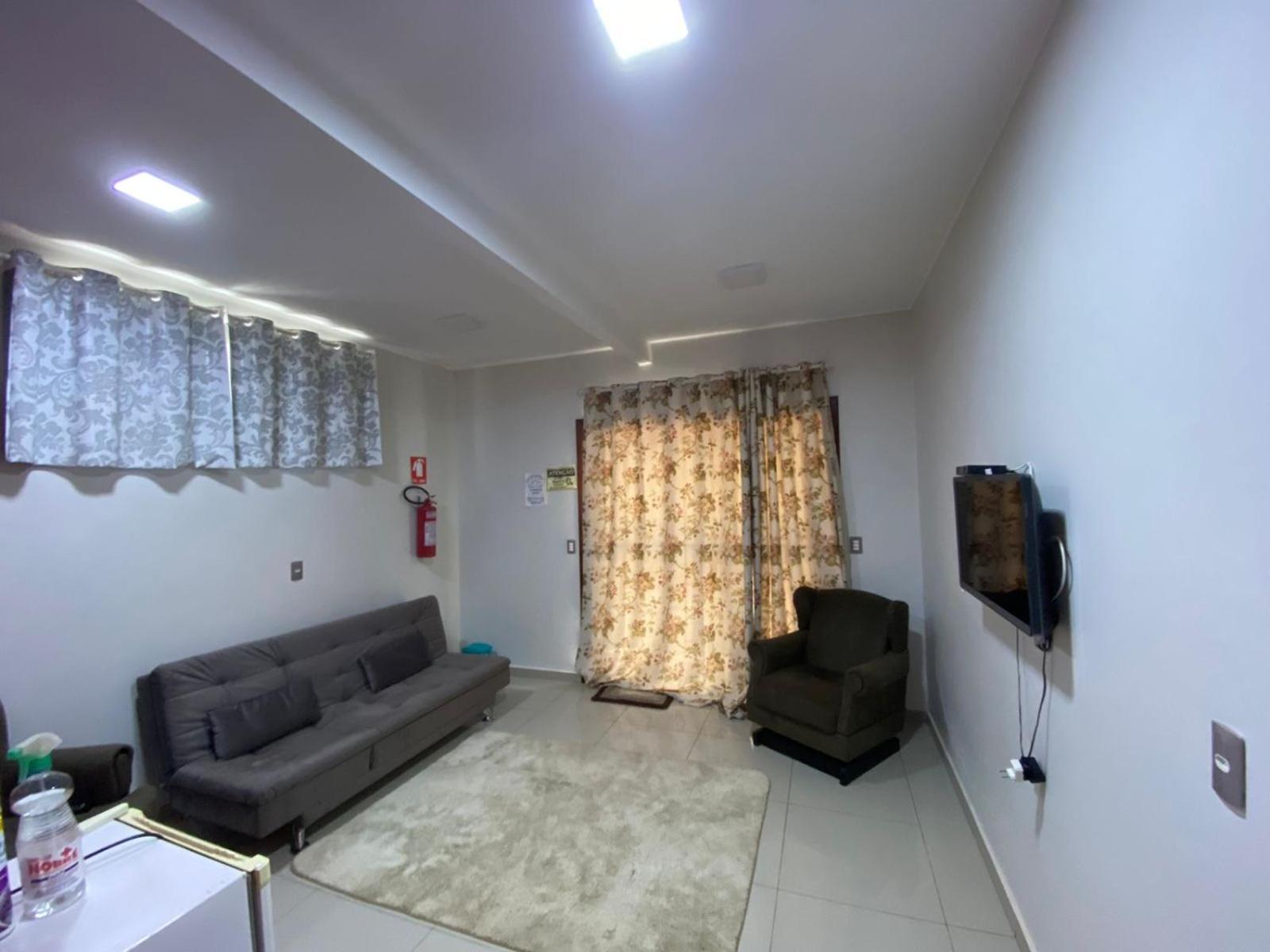 Suites Flor De Lis Pirenopolis Bagian luar foto